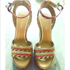 Gianni Bini Aztec Wedges! Size 6! Worn ONCE!